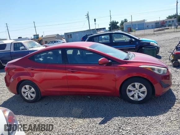 ✅ 2016 Hyundai Elantra SE • VIN: 5NPDH4AE5GH698985 • Lot: 42619902. Listed on IAAI with 151,898 mi. Free auction sales archive from the USA and detailed vehicle history report at DreamBid. Image 13.