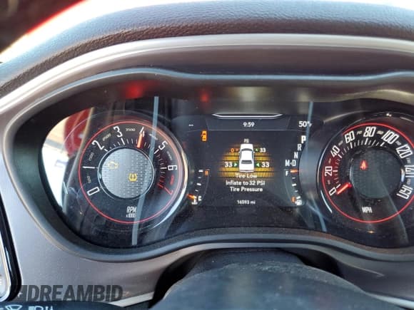 ✅ 2022 Dodge Challenger SXT • VIN: 2C3CDZAG1NH182266 • Lot: 80515843. Wystawiony na Copart z przebiegiem 16 593 mil. Bezpłatny archiwum sprzedaży aukcyjnych z USA i szczegółowy raport historii pojazdu na DreamBid. Zdjęcie 9.