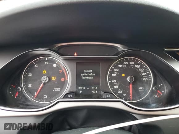 ✅ 2015 Audi allroad A4 Premium Plus • VIN: WA1UFAFL7FA010870 • Лот: 84185425. Опубликован ранее на Copart с пробегом 178 010 миль. Бесплатный доступ к архиву аукционных продаж из США и подробный отчёт об истории автомобиля на DreamBid. Изображение 9.