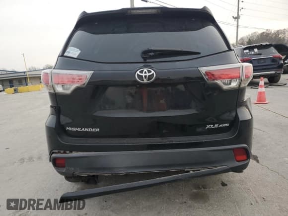 ✅ 2015 Toyota Highlander XLE • VIN: 5TDJKRFHXFS134553 • Lot: 93726595. Listed on Copart with 153,621 mi. Free auction sales archive from the USA and detailed vehicle history report at DreamBid. Image 6.