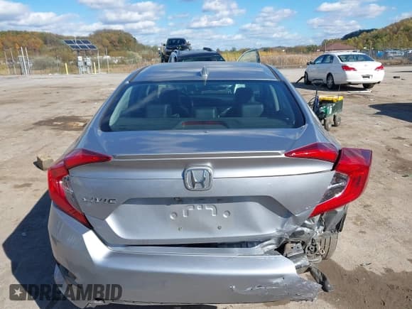 ✅ 2016 Honda Civic EX-L • VIN: 19XFC1F77GE212164 • Лот: 43476025. Опубликован ранее на IAAI с пробегом 151 946 миль. Бесплатный доступ к архиву аукционных продаж из США и подробный отчёт об истории автомобиля на DreamBid. Изображение 17.