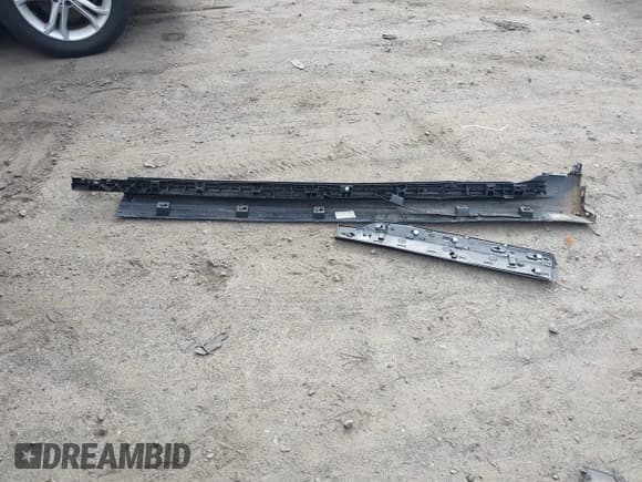 ✅ 2023 Volvo XC90 Plus • VIN: YV4L12PN3P1961295 • Lot: 43534777. Wystawiony na IAAI z przebiegiem Nie podano. Bezpłatny archiwum sprzedaży aukcyjnych z USA i szczegółowy raport historii pojazdu na DreamBid. Zdjęcie 11.