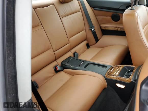 2008 BMW 3 Series 335xi с VIN WBAWC73558E064516, выставлен на аукционе Copart как лот 90809775 с пробегом 121 611 миль миль и Списание • Salvage title. История ставок и продаж доступна на DreamBid. Изображение 10.