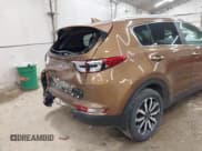 ✅ 2019 Kia Sportage EX • VIN: KNDPNCAC1K7577740 • Лот: 43689617. Опубликован ранее на IAAI с пробегом 139 472 миль. Бесплатный доступ к архиву аукционных продаж из США и подробный отчёт об истории автомобиля на DreamBid. Изображение 18.
