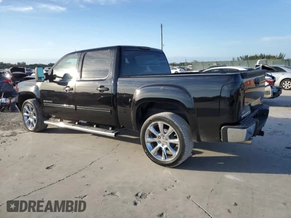✅ 2010 GMC Sierra 1500 SLT • VIN: 3GTRCWE03AG287390 • Лот: 87533655. Опубликован ранее на Copart с пробегом 163 253 миль. Бесплатный доступ к архиву аукционных продаж из США и подробный отчёт об истории автомобиля на DreamBid. Изображение 2.