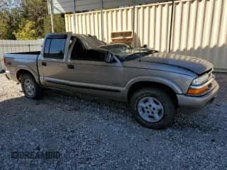 ✅ 2003 Chevrolet S-10 LS • VIN: 1GCDT13X73K112956 • Лот: 75941354. Опубликован ранее на Copart с пробегом Не указан. Бесплатный доступ к архиву аукционных продаж из США и подробный отчёт об истории автомобиля на DreamBid. Изображение 4.