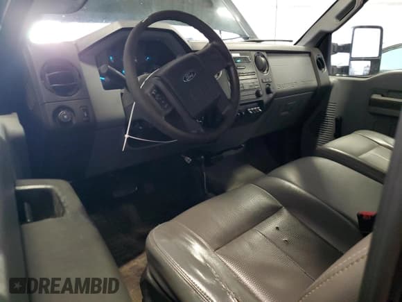 ✅ 2012 Ford F-350 XL • VIN: 1FTBF3B66CEB86824 • Lot: 89635925. Wystawiony na Copart z przebiegiem 89 458 mil. Bezpłatny archiwum sprzedaży aukcyjnych z USA i szczegółowy raport historii pojazdu na DreamBid. Zdjęcie 8.