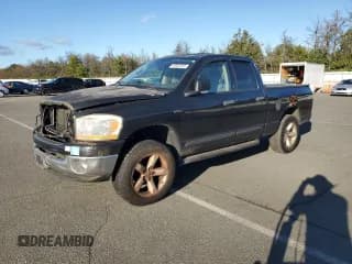 ✅ 2006 Dodge 1500 SLT • VIN: 1D7HU18246S606990 • Лот: 85852265. Опубликован ранее на Copart с пробегом 194 643 миль. Бесплатный доступ к архиву аукционных продаж из США и подробный отчёт об истории автомобиля на DreamBid. Изображение 1.