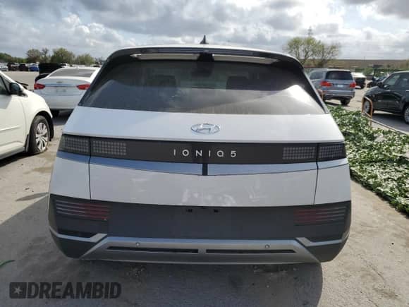 2022 Hyundai Ioniq 5 SE z VIN KM8KM4AE7NU051540, wystawiony jako Copart lot #45066934 z przebiegiem 12 932 mil mil oraz . Historia ofert i sprzedaży dostępna na DreamBid. Obrazek 6.