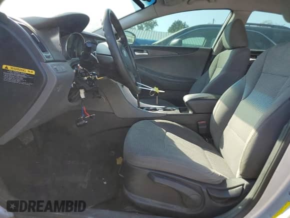 2013 Hyundai Sonata GLS with VIN 5NPEB4AC8DH541984, listed as a Copart auction lot 82596005 with 161,144 mi miles and Clean title. Bid and sale history available at DreamBid. Image 7.