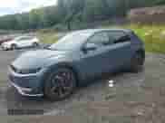 2022 Hyundai Ioniq 5 SE z VIN KM8KM4AE0NU053601, wystawiony jako Copart lot #64036704 z przebiegiem 21 893 mil mil oraz Szkoda całkowita • Salvage title. Historia ofert i sprzedaży dostępna na DreamBid. Obrazek 1.