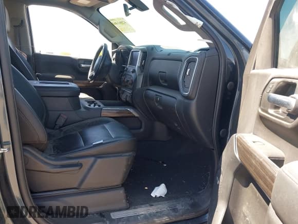 ✅ 2020 Chevrolet Silverado 1500 RST • VIN: 3GCUYEET3LG214622 • Lot: 42061461. Listed on IAAI with Not provided. Free auction sales archive from the USA and detailed vehicle history report at DreamBid. Image 5.