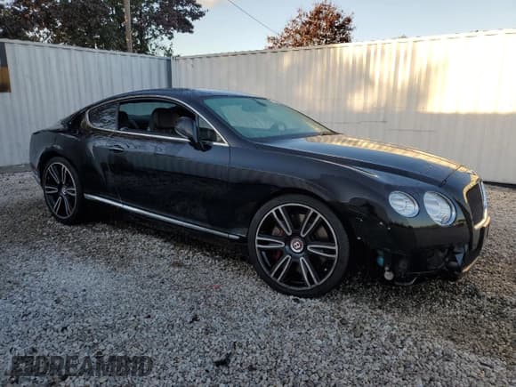 ✅ 2013 Bentley Continental GT • VIN: SCBFT7ZAXDC081537 • Lot: 77930564. Wystawiony na Copart z przebiegiem 31 107 mil. Bezpłatny archiwum sprzedaży aukcyjnych z USA i szczegółowy raport historii pojazdu na DreamBid. Zdjęcie 4.