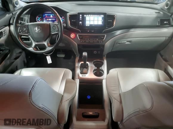 ✅ 2019 Honda Pilot EX-L • VIN: 5FNYF6H52KB055719 • Lot: 92583615. Listed on Copart with 69,604 mi. Free auction sales archive from the USA and detailed vehicle history report at DreamBid. Image 8.