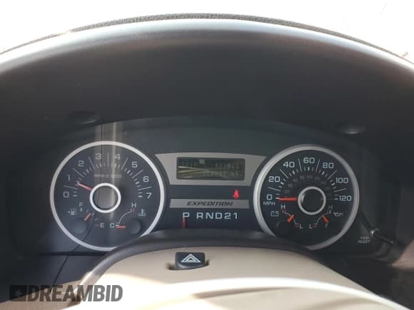 ✅ 2005 Ford Expedition Eddie Bauer • VIN: 1FMFU18525LB03099 • Lot: 68952705. Wystawiony na Copart z przebiegiem 159 297 mil. Bezpłatny archiwum sprzedaży aukcyjnych z USA i szczegółowy raport historii pojazdu na DreamBid. Zdjęcie 9.