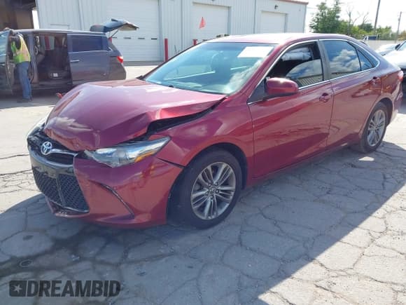 ✅ 2017 Toyota Camry SE • VIN: 4T1BF1FK4HU696576 • Лот: 43169000. Опубликован ранее на IAAI с пробегом 133 031 миль. Бесплатный доступ к архиву аукционных продаж из США и подробный отчёт об истории автомобиля на DreamBid. Изображение 17.