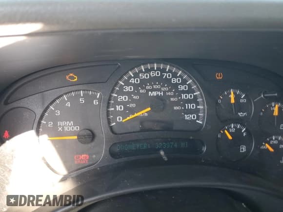 ✅ 2005 Chevrolet Tahoe LS • VIN: 1GNEC13V75R149526 • Lot: 85186925. Listed on Copart with 323,974 mi. Free auction sales archive from the USA and detailed vehicle history report at DreamBid. Image 9.