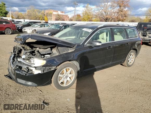 ✅ 2008 Volvo V70 • VIN: YV1BW982X81043892 • Lot: 91758915. Listed on Copart with 298,907 mi. Free auction sales archive from the USA and detailed vehicle history report at DreamBid. Image 1.