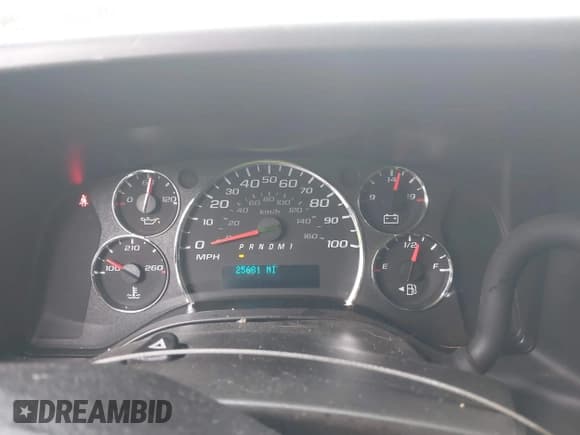 ✅ 2023 Chevrolet Express Cargo • VIN: 1GCWGAFP8P1259579 • Lot: 42040508. Listed on IAAI with 25,681 mi. Free auction sales archive from the USA and detailed vehicle history report at DreamBid. Image 7.