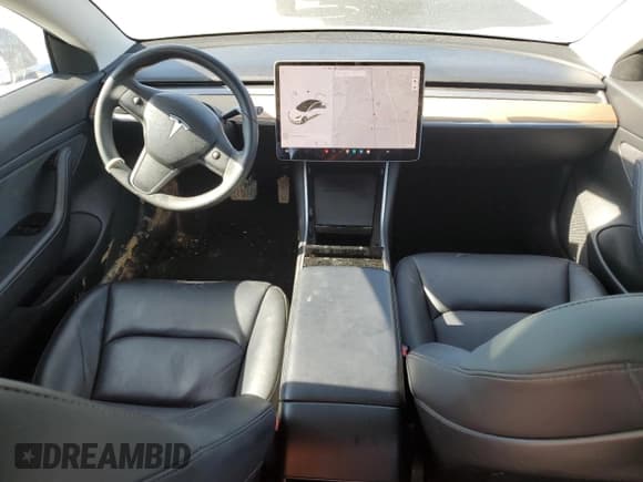 ✅ 2020 Tesla Model 3 Standard Range Plus • VIN: 5YJ3E1EA8LF708900 • Lot: 58041525. Wystawiony na Copart z przebiegiem 70 498 mil. Bezpłatny archiwum sprzedaży aukcyjnych z USA i szczegółowy raport historii pojazdu na DreamBid. Zdjęcie 8.