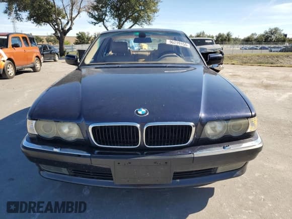 ✅ 2001 BMW 7 Series 740i • VIN: WBAGG83411DN87856 • Лот: 90299155. Опубликован ранее на Copart с пробегом 140 570 миль. Бесплатный доступ к архиву аукционных продаж из США и подробный отчёт об истории автомобиля на DreamBid. Изображение 5.