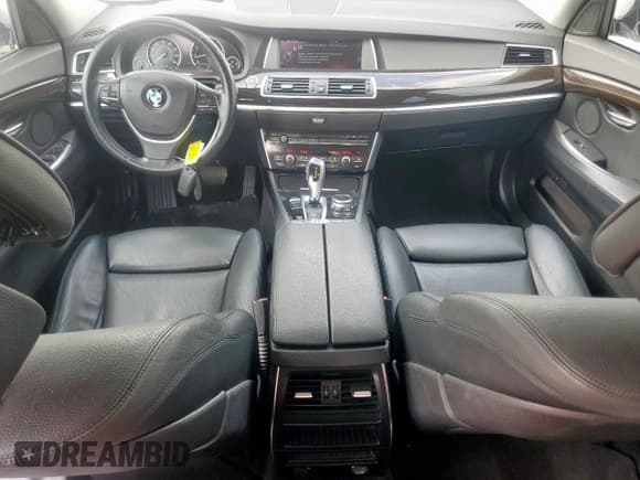 ✅ 2015 BMW 5 Series 535i Gran Turismo • VIN: WBA5M2C52FD872028 • Lot: 90222325. Wystawiony na Copart z przebiegiem 129 087 mil. Bezpłatny archiwum sprzedaży aukcyjnych z USA i szczegółowy raport historii pojazdu na DreamBid. Zdjęcie 8.