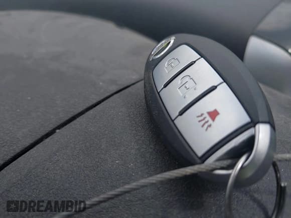 ✅ 2016 Nissan Note SV • VIN: 3N1CE2CP9GL370186 • Lot: 41832065. Listed on IAAI with 79,369 mi. Free auction sales archive from the USA and detailed vehicle history report at DreamBid. Image 11.