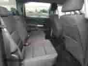 2017 Chevrolet Silverado 1500 LT z VIN 3GCUCRERXHG480172, wystawiony jako Copart lot #81976525 z przebiegiem 102 958 mil mil oraz Szkoda całkowita • Salvage title. Historia ofert i sprzedaży dostępna na DreamBid. Obrazek 10.