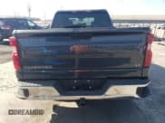 ✅ 2022 Chevrolet Silverado 1500 LT • VIN: 1GCPWCED5NZ105212 • Lot: 75693754. Wystawiony na Copart z przebiegiem 32 937 mil. Bezpłatny archiwum sprzedaży aukcyjnych z USA i szczegółowy raport historii pojazdu na DreamBid. Zdjęcie 6.