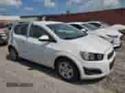 2016 Chevrolet Sonic LS с VIN 1G1JA6SH0G4164321, выставлен на аукционе Copart как лот 66323844 с пробегом 113 098 миль миль и Списание • Salvage title. История ставок и продаж доступна на DreamBid. Изображение 4.