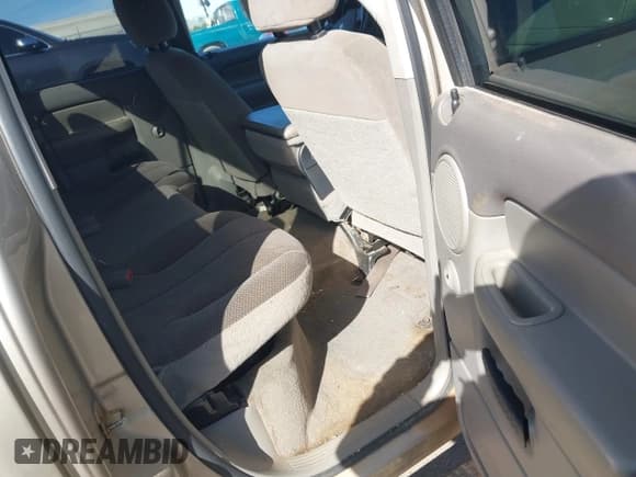 ✅ 2004 Dodge 2500 SLT • VIN: 3D7KA28C24G206475 • Лот: 41598226. Опубликован ранее на IAAI с пробегом 312 192 миль. Бесплатный доступ к архиву аукционных продаж из США и подробный отчёт об истории автомобиля на DreamBid. Изображение 8.