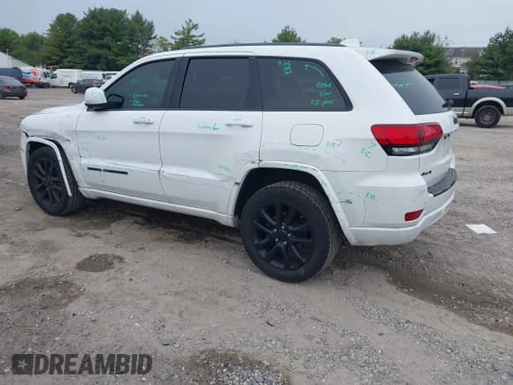 ✅ 2017 Jeep Grand Cherokee Altitude • VIN: 1C4RJFAGXHC919016 • Лот: 43299620. Опубликован ранее на IAAI с пробегом 128 527 миль. Бесплатный доступ к архиву аукционных продаж из США и подробный отчёт об истории автомобиля на DreamBid. Изображение 3.