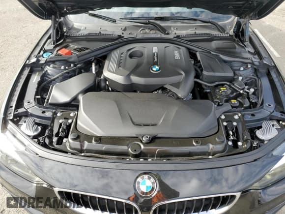 ✅ 2019 BMW 4 Series 430i • VIN: WBA4J1C58KBM18810 • Lot: 92316665. Listed on Copart with 92,321 mi. Free auction sales archive from the USA and detailed vehicle history report at DreamBid. Image 11.