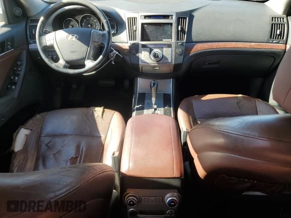✅ 2008 Hyundai Veracruz GLS • VIN: KM8NU13C58U061074 • Lot: 82550715. Listed on Copart with 157,777 mi. Free auction sales archive from the USA and detailed vehicle history report at DreamBid. Image 8.