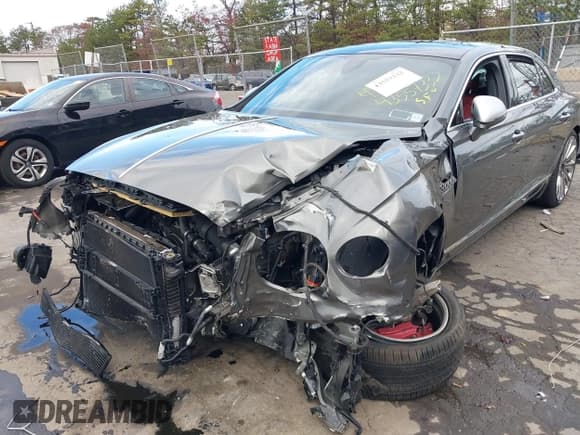 ✅ 2023 Bentley Flying Spur W12 • VIN: SCBBB6ZG7PC007285 • Lot: 43557332. Listed on IAAI with 18,328 mi. Free auction sales archive from the USA and detailed vehicle history report at DreamBid. Image 6.