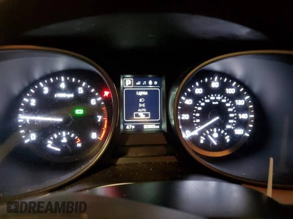 ✅ 2017 Hyundai Santa Fe 2.4L • VIN: 5NMZT3LB7HH004622 • Lot: 40319053. Wystawiony na Copart z przebiegiem 90 865 mil. Bezpłatny archiwum sprzedaży aukcyjnych z USA i szczegółowy raport historii pojazdu na DreamBid. Zdjęcie 9.