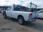 ✅ 2022 Ram 2500 Tradesman • VIN: 3C6MR5AJ3NG139397 • Lot: 43267574. Wystawiony na IAAI z przebiegiem 36 655 mil. Bezpłatny archiwum sprzedaży aukcyjnych z USA i szczegółowy raport historii pojazdu na DreamBid. Zdjęcie 3.