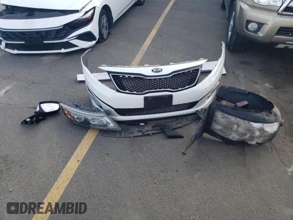 ✅ 2014 Kia Optima LX • VIN: 5XXGM4A76EG293205 • Lot: 90918145. Listed on Copart with 163,936 mi. Free auction sales archive from the USA and detailed vehicle history report at DreamBid. Image 12.