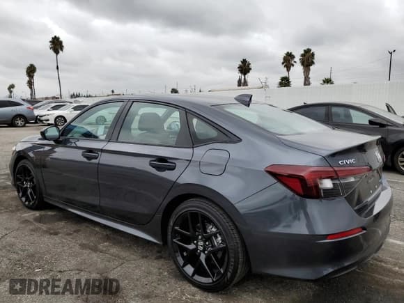 ✅ 2025 Honda Civic Sport • VIN: 2HGFE4F82SH323563 • Lot: 84061065. Wystawiony na Copart z przebiegiem 7 655 mil. Bezpłatny archiwum sprzedaży aukcyjnych z USA i szczegółowy raport historii pojazdu na DreamBid. Zdjęcie 2.