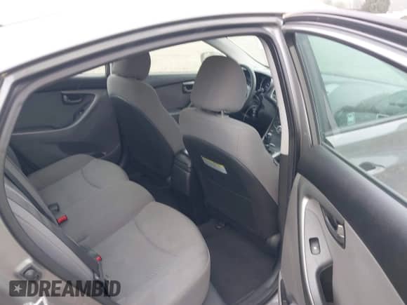 2014 Hyundai Elantra SE z VIN 5NPDH4AE5EH474595, wystawiony jako IAAI lot #43383354 z przebiegiem 112 394 mil mil oraz . Historia ofert i sprzedaży dostępna na DreamBid. Obrazek 8.