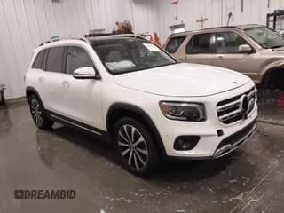 ✅ 2022 Mercedes-Benz GLB 250 • VIN: W1N4M4HB2NW260495 • Лот: 41927841. Опубликован ранее на IAAI с пробегом 56 875 миль. Бесплатный доступ к архиву аукционных продаж из США и подробный отчёт об истории автомобиля на DreamBid. Изображение 1.