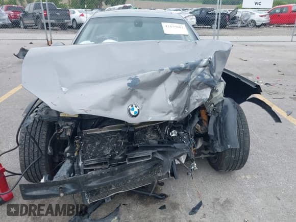 ✅ 2008 BMW 3 Series 328i • VIN: WBAWB33568PU89520 • Лот: 42435082. Опубликован ранее на IAAI с пробегом 75 433 миль. Бесплатный доступ к архиву аукционных продаж из США и подробный отчёт об истории автомобиля на DreamBid. Изображение 6.