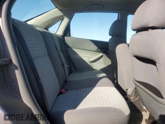 ✅ 2007 Ford Focus S • VIN: 1FAHP34N87W197177 • Lot: 92315605. Listed on Copart with 109,362 mi. Free auction sales archive from the USA and detailed vehicle history report at DreamBid. Image 10.