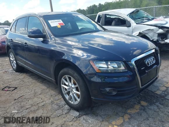 ✅ 2010 Audi Q5 Premium • VIN: WA1CKAFP8AA112939 • Lot: 42228469. Listed on IAAI with 162,767 mi. Free auction sales archive from the USA and detailed vehicle history report at DreamBid. Image 1.