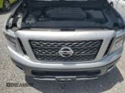 ✅ 2018 Nissan Titan SL • VIN: 1N6AA1E55JN533149 • Lot: 63965525. Wystawiony na Copart z przebiegiem 90 413 mil. Bezpłatny archiwum sprzedaży aukcyjnych z USA i szczegółowy raport historii pojazdu na DreamBid. Zdjęcie 11.