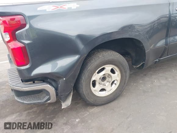 ✅ 2019 Chevrolet Silverado 1500 LTZ • VIN: 3GCUYGED3KG179406 • Lot: 43349668. Wystawiony na IAAI z przebiegiem 75 777 mil. Bezpłatny archiwum sprzedaży aukcyjnych z USA i szczegółowy raport historii pojazdu na DreamBid. Zdjęcie 6.