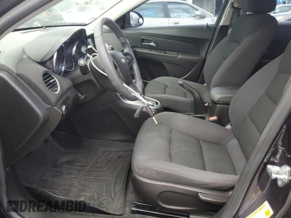 2016 Chevrolet Cruze LT z VIN 1G1PE5SB4G7132913, wystawiony jako Copart lot #56918655 z przebiegiem 67 740 mil mil oraz Czysty tytuł • Clean title. Historia ofert i sprzedaży dostępna na DreamBid. Obrazek 7.