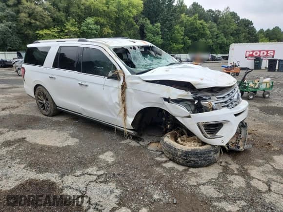 ✅ 2020 Ford Expedition Max Limited • VIN: 1FMJK1KT7LEA21734 • Лот: 70945425. Опубликован ранее на Copart с пробегом 142 200 миль. Бесплатный доступ к архиву аукционных продаж из США и подробный отчёт об истории автомобиля на DreamBid. Изображение 4.