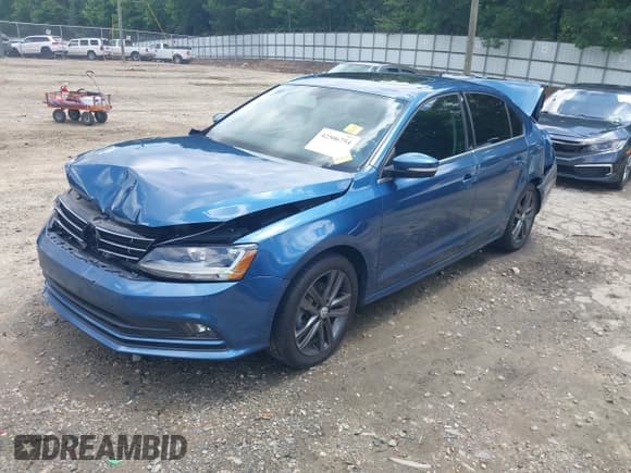 ✅ 2018 Volkswagen Jetta SEL • VIN: 3VWL17AJ0JM236248 • Lot: 42506754. Listed on IAAI with 88,900 mi. Free auction sales archive from the USA and detailed vehicle history report at DreamBid. Image 2.