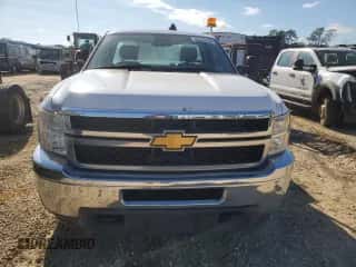 2013 Chevrolet Silverado 3500HD Work Truck с VIN 1GB3CZCG1DF226704, выставлен на аукционе Copart как лот 88158515 с пробегом 219 899 миль миль и Чистый • Clean title. История ставок и продаж доступна на DreamBid. Изображение 5.